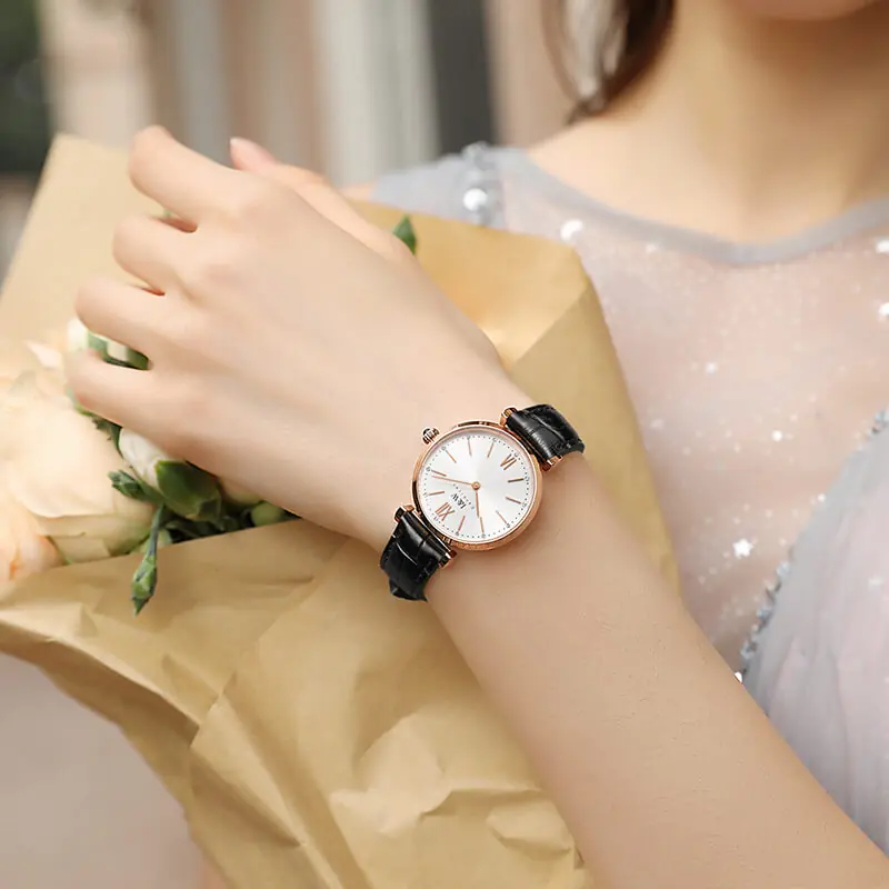 Đồng Hồ Nữ Carnival 562L